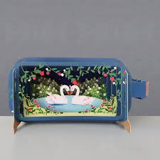 Pops up card swan