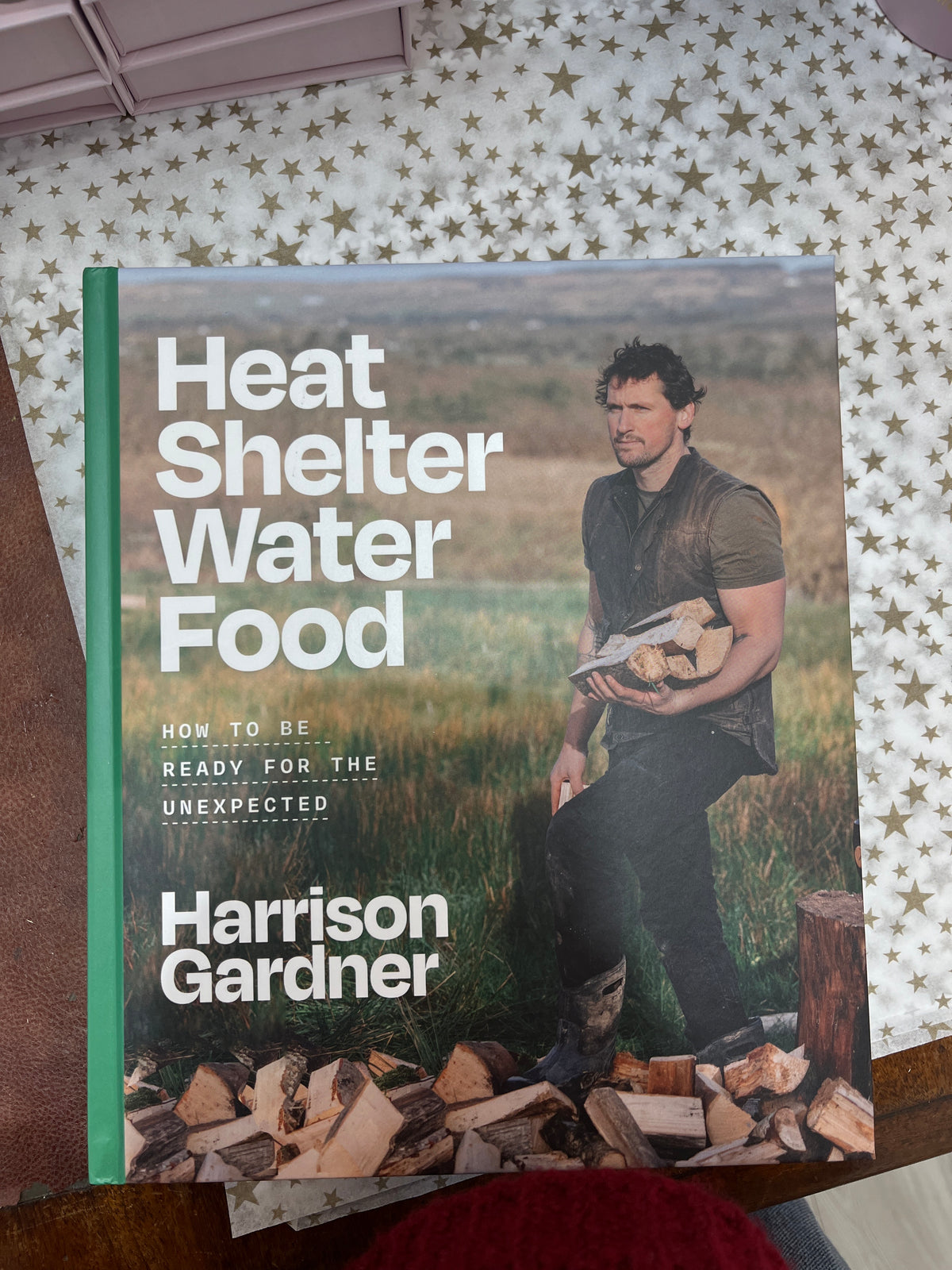 Heat shelter water food
