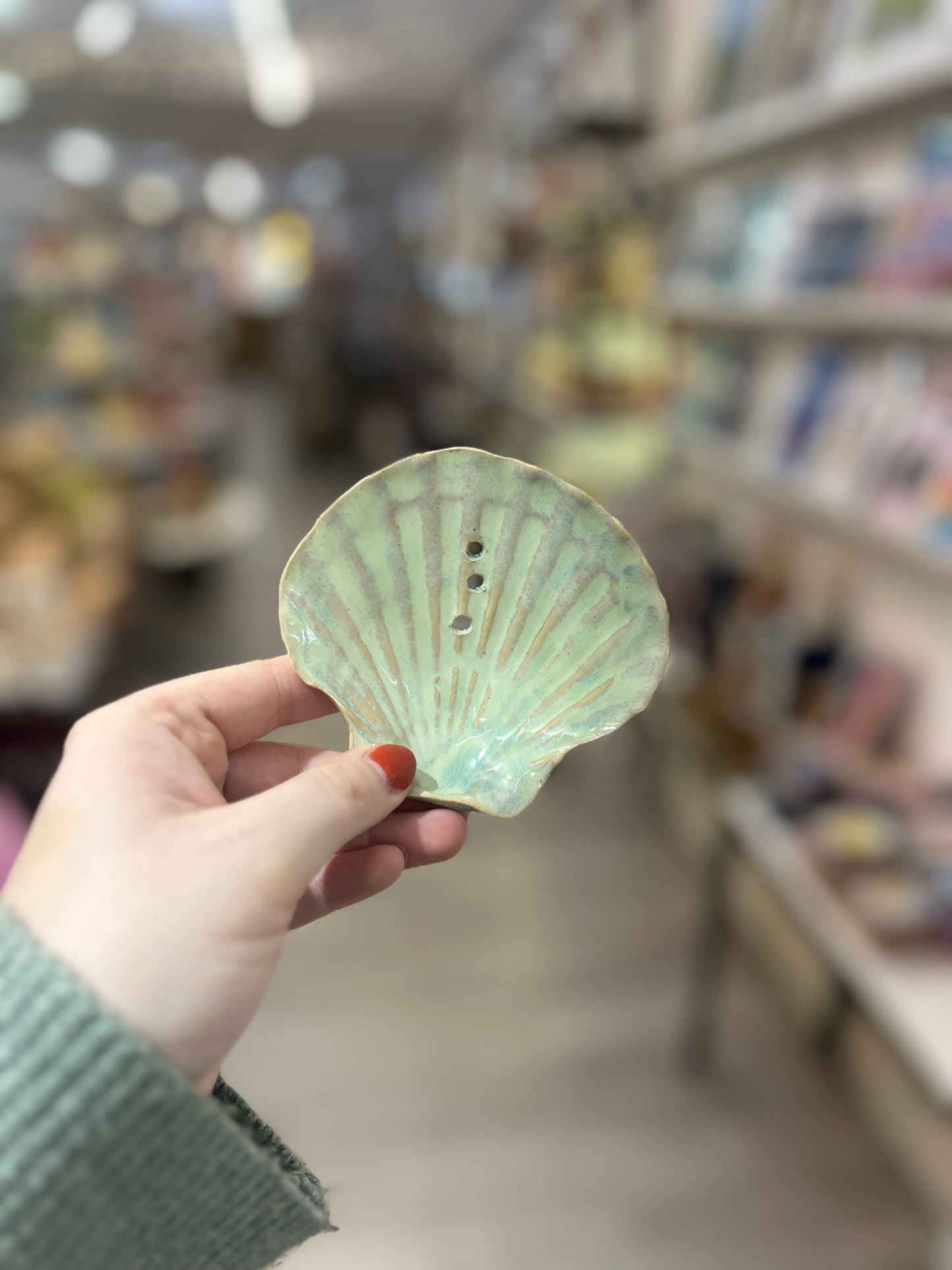 Shell Ceramic Soap Dish