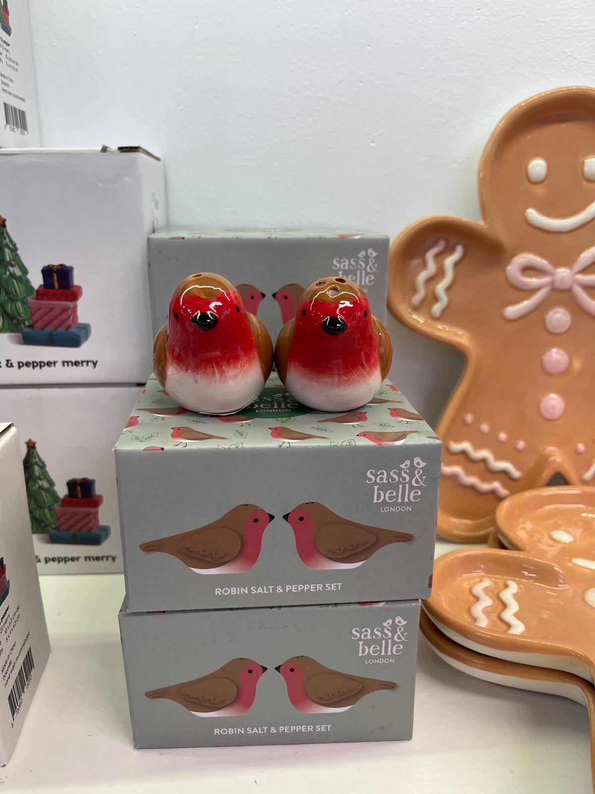 Robin s+P shakers
