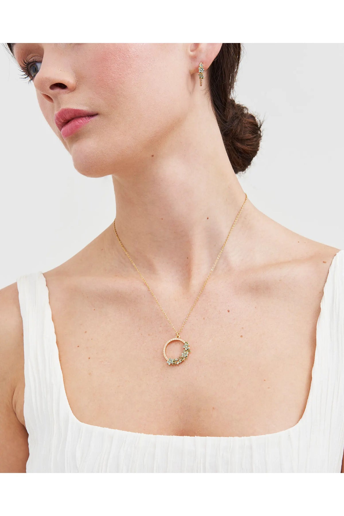 Floral Wreath Necklace - Fable