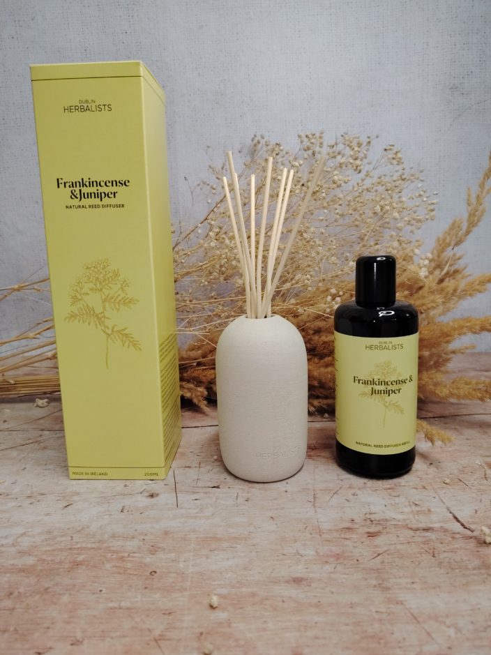 Frankincense And Juniper Natural Reed Diffuser Gift Set