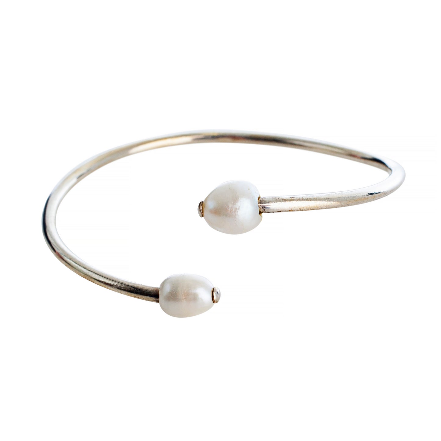 Pearl And Silver Twist Bangle