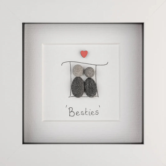 'besties' pebbel art simply Mourne