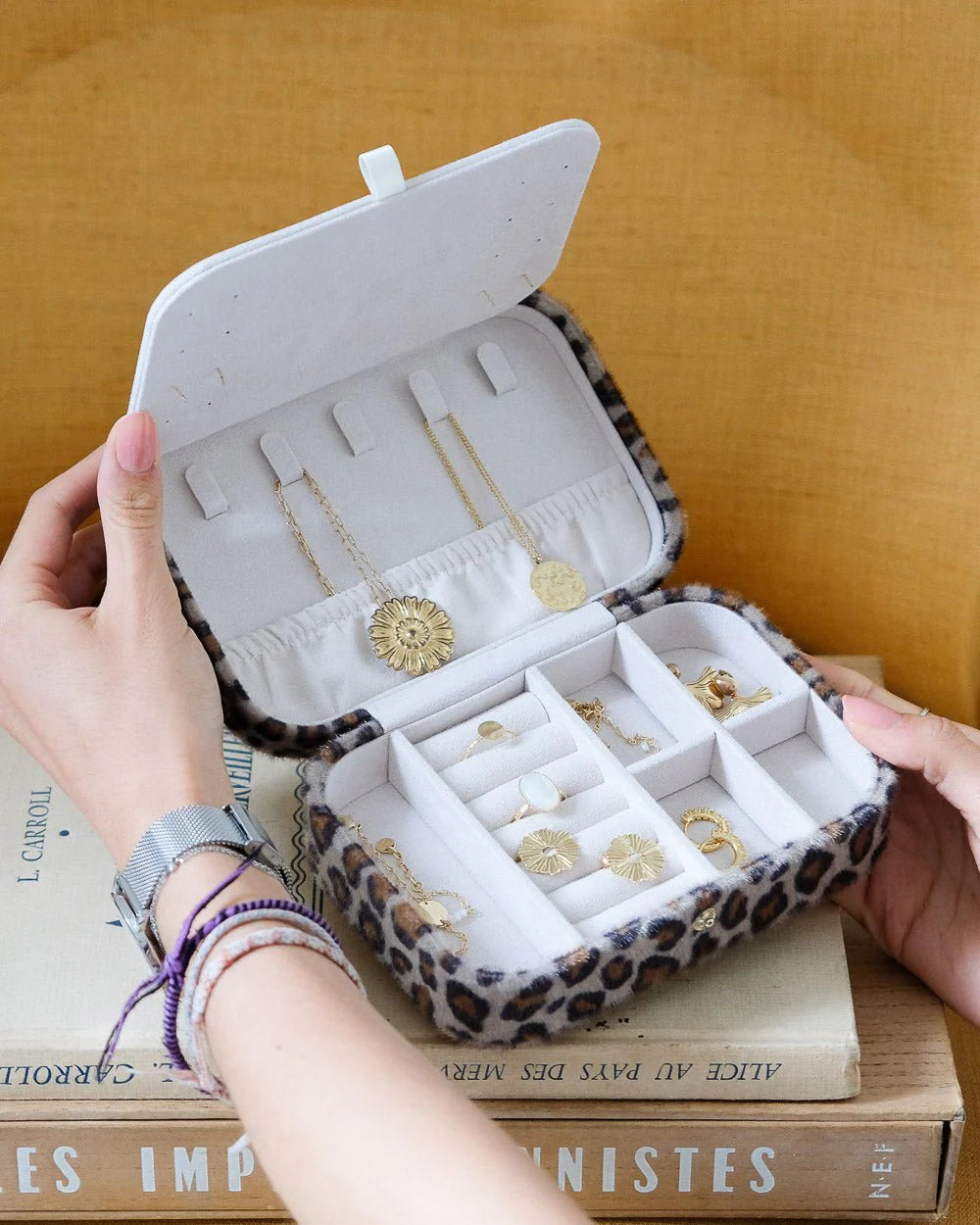 Small Leather Jewellery Box