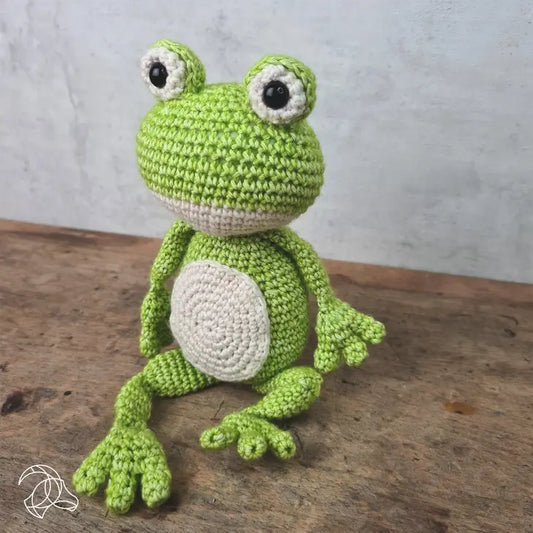 Crochet Kit - Vinny Frog