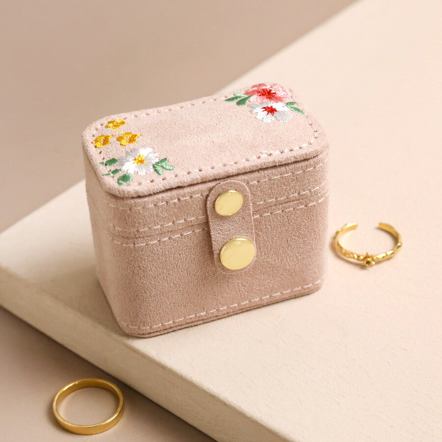 Embroidered Flowers Petite Velvet Ring Box Pink