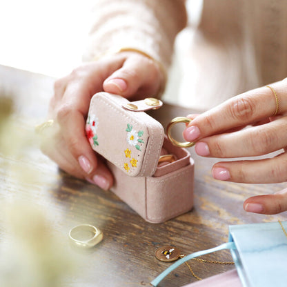 Embroidered Flowers Petite Velvet Ring Box Pink